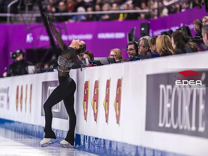 Ice Gallery Skates U.S.